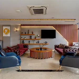 4* Otel Mitte Port